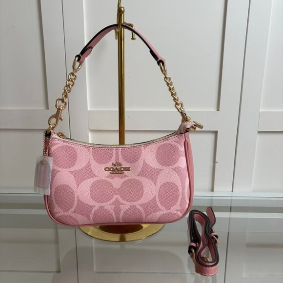 Coach New Woman's CAL51 Tote - Picture 1 of 9